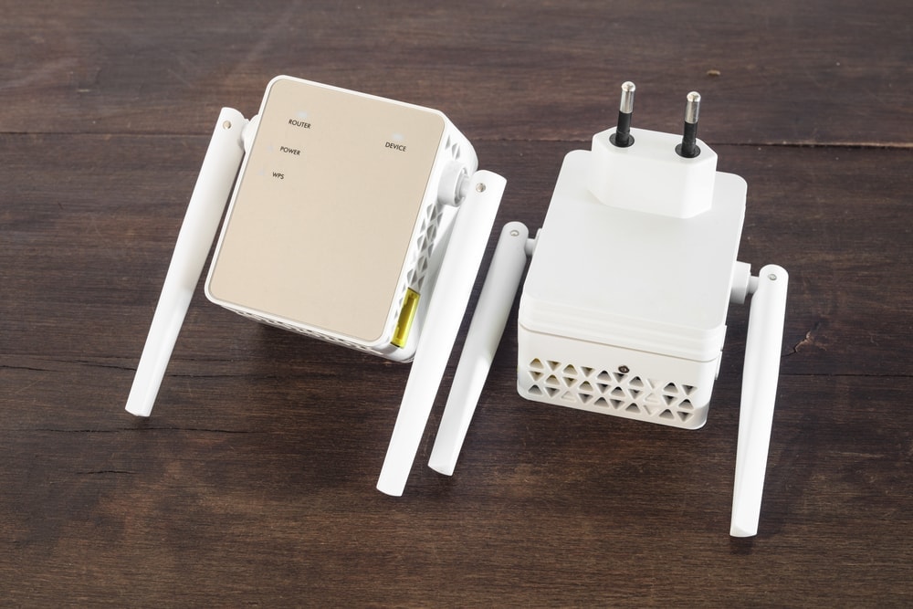 Wifi extender for internet while camping