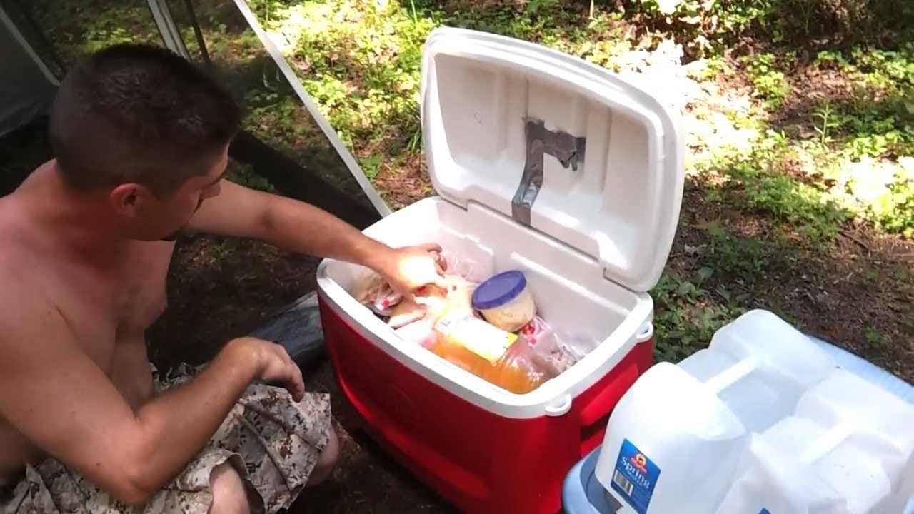 Can we use dry ice to keep food cold during summer camping? : r/camping