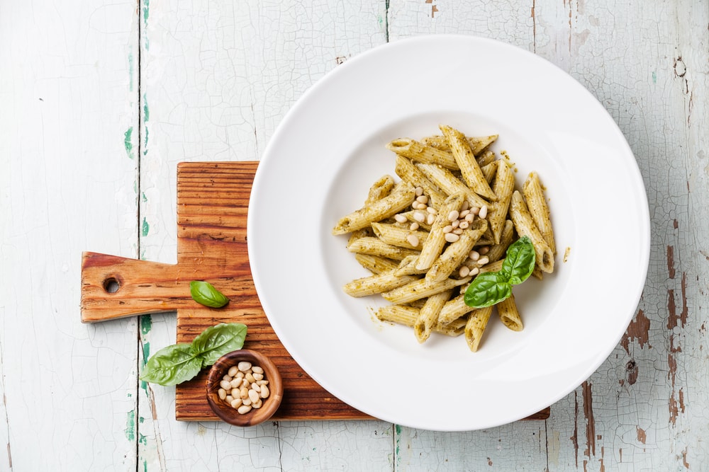 benne pasta with chopped pine nuts