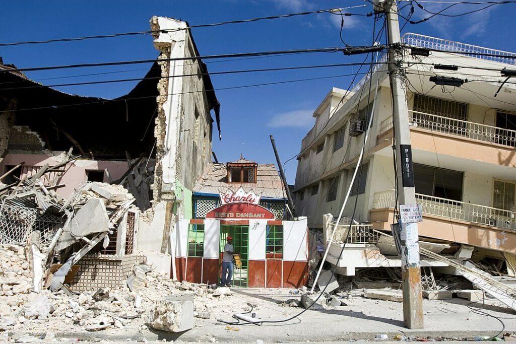 The effect of the 2010 Haiti and Dominican Republic Tsunami